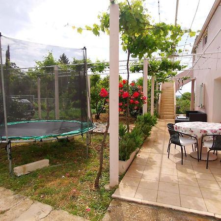 Apartment Ani Слано Екстериор снимка