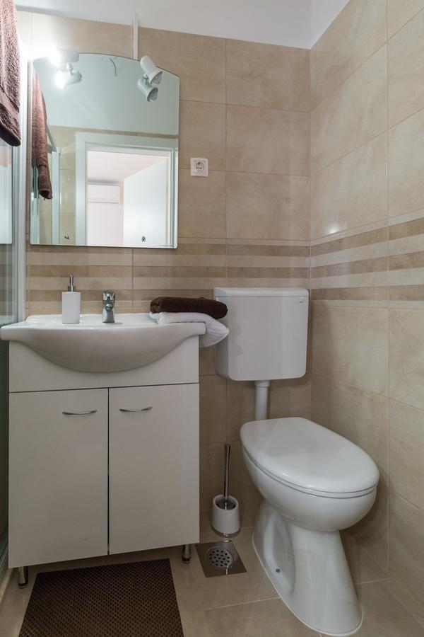 Apartment Ani Слано Екстериор снимка