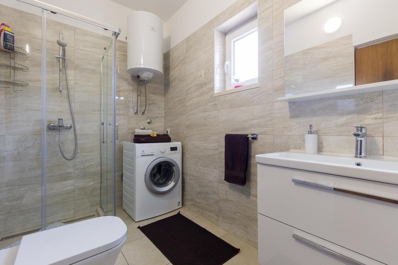Apartment Ani Слано Екстериор снимка