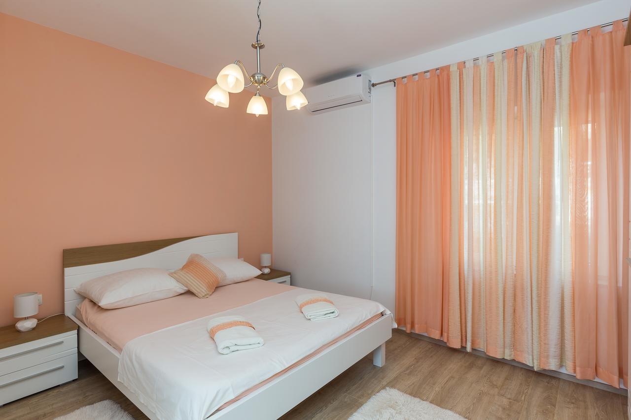 Apartment Ani Слано Екстериор снимка